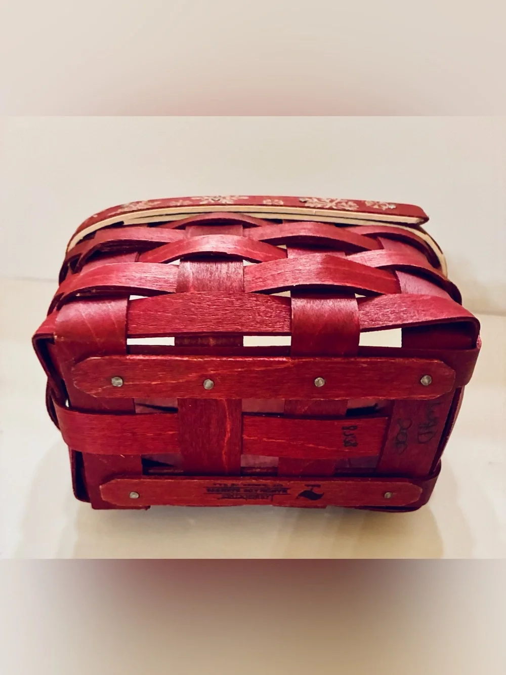 2010 Longaberger Falling Snow Red Basket w/ SnowFlake Trim